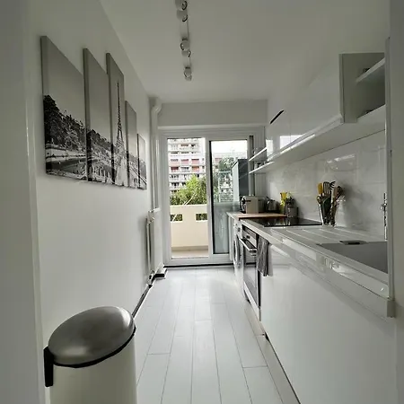 High Class 15 * Paryż